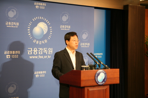 크기변환_150907_브리핑_자동차리스 관련 소비자 권익 제고 방안(박상춘 상호여전감독국장)_1.JPG 크기변환_150907_브리핑_자동차리스 관련 소비자 권익 제고 방안(박상춘 상호여전감독국장)_1.JPG