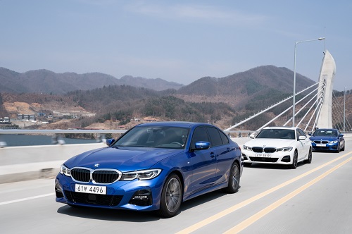 사진 - BMW 뉴 3시리즈_주행 (7).jpg