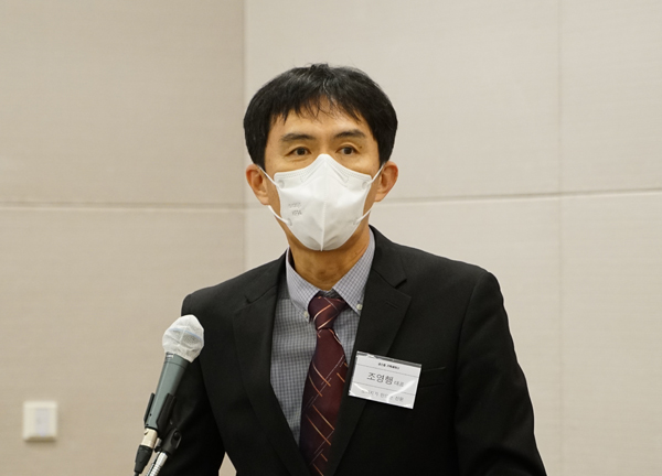 ▲조영행 소비자가만드는신문 대표가 ‘금융소비자보호법 보완 기획 세미나'에서 인삿말을 하고 있다.