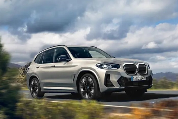 ▲정 씨가 구입한 BMW iX3 차량