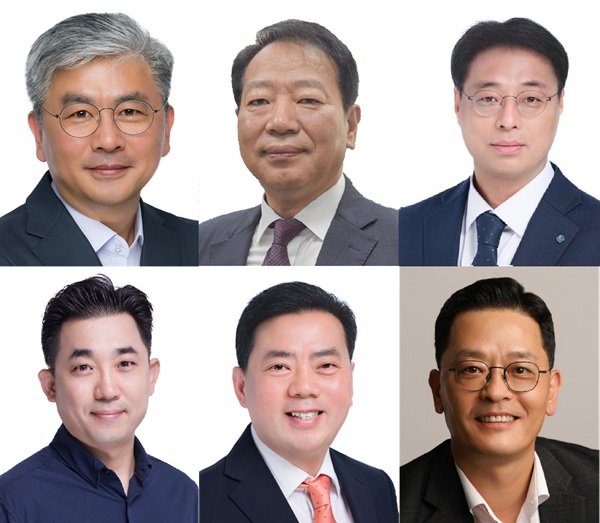 (상단 왼쪽부터) 성무제 에스티팜 대표 겸 동아쏘시오그룹 CTO, 이종철 용마로지스 부회장, 박성근 동아에코팩 부회장(하단 왼쪽부터) 황병운 용마로지스 대표, 오무환 동아에코팩 대표, 이현민 에스티젠바이오 대표