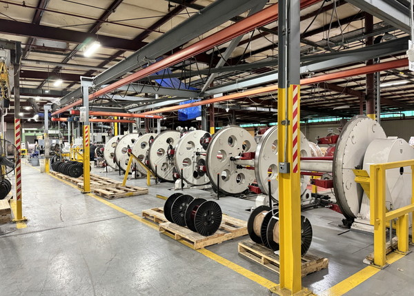 ▲애식스솔루션즈 북미 공장 내 변압기용 특수 권선 설비