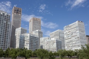 금융界 역대 최대 실적! 4대 금융지주, 상반기 10조 원 돌파…KB금융 '압도적 1위' 굳건