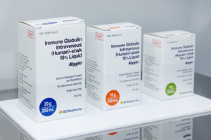 GC녹십자 허은철 체제 10년, '알리글로' 글로벌 진출로 매출 2배↑...수익... - 뉴스 썸네일 이미지