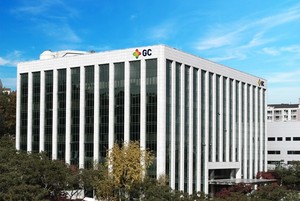 제약 지주사 매출은 GC, 영업익은 대웅 '톱'...제일파마·일동은 매출 줄... - 뉴스 썸네일 이미지