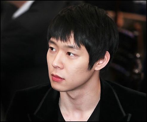 박유천
