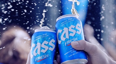 오비맥주 카스 블루캔 신규 광고 이미지.jpg