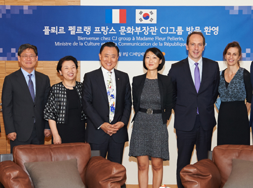 CJ그룹을 방문한 프랑스 문화부 장관 일행.jpg