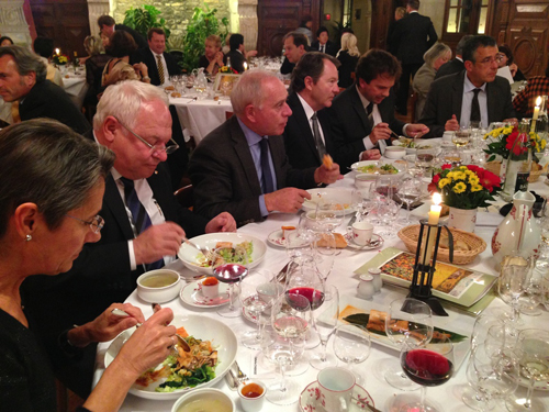 CJ 비비고 한식 만찬 이미지.jpg