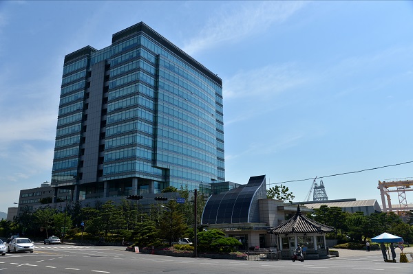현대중공업 울산본사전경(크기조정).jpg