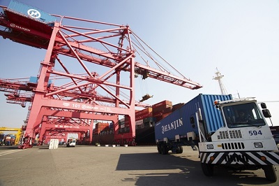 [저용량] 한진 부산신항만.jpg