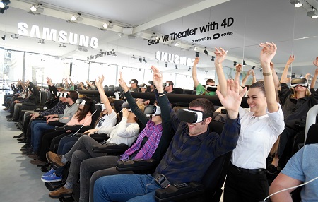 삼성전자_MWC 2016 개막   (1).jpg