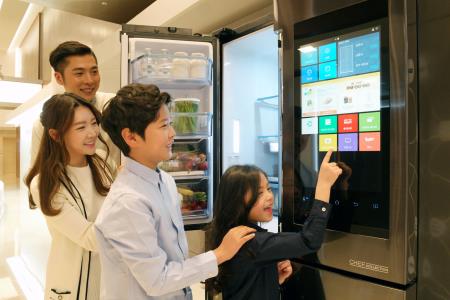 주방을 ‘가족 생활의 중심’으로 만들 신개념 냉장고 삼성 ‘패밀리 허브’ 출시 (5).jpg 주방을 ‘가족 생활의 중심’으로 만들 신개념 냉장고 삼성 ‘패밀리 허브’ 출시 (5).jpg