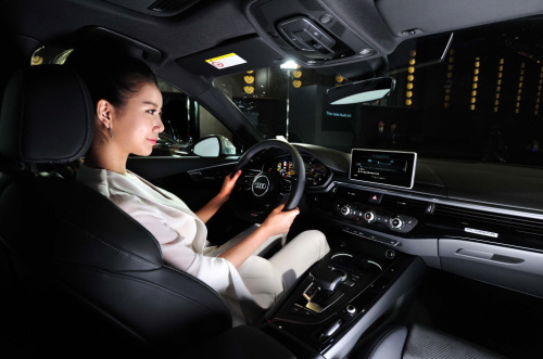 사진7_뉴 아우디 A4.jpg