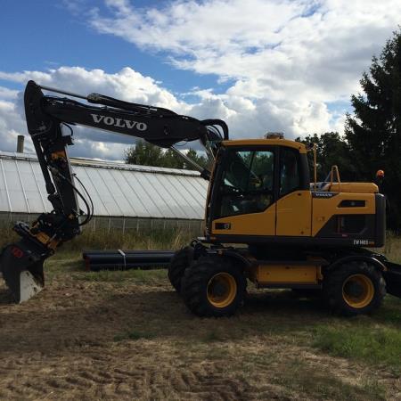 ((((볼보건설기계코리아 굴삭기 (1).jpg