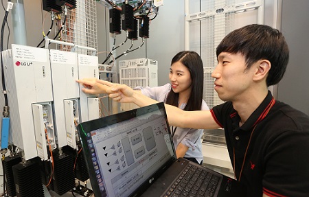 증권가 시리즈 2 LG유플러스,_4X4_MIMO_국내_최초_상용화로_5G_무선_기술을_개척하다.jpg