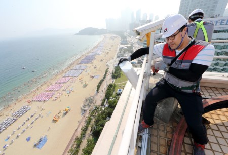 new_[사진 4] 해운대 네트워크 점검1.jpg