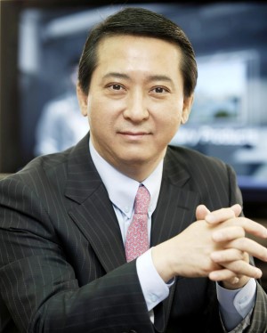 new_사진LG유플러스 권영수부회장(2).jpg