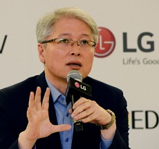 권봉석 부사장.jpg