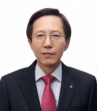 LG생활건강 이천구 부사장.jpg
