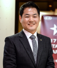 크기변환_사본 -170122 기아차 2017 기아 스타 어워즈 개최 (2).jpg