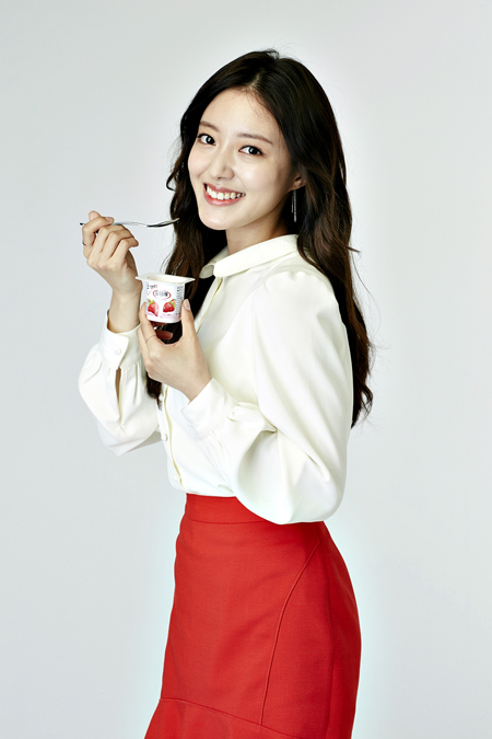 [빙그레]요플레 모델 이세영_2.jpg