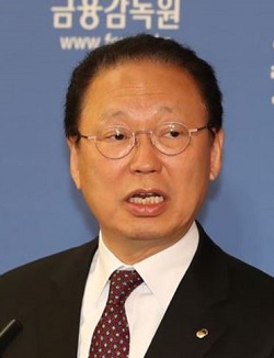 최흥식 금감원장장.JPG