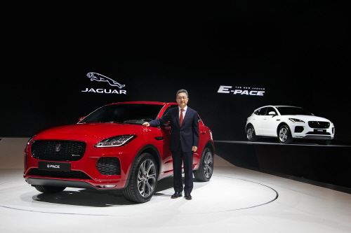 크기변환_보도자료_재규어, 최초의 컴팩트 퍼포먼스 SUV E-PACE 출시 3.jpg