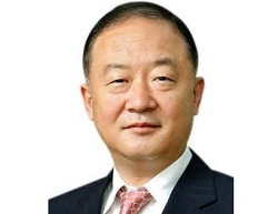 오텍 강성희 회장.jpg