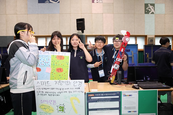 삼성물산 주니어물산아카데미 메이커 축제 참여 학생들.jpg 삼성물산 주니어물산아카데미 메이커 축제 참여 학생들.jpg