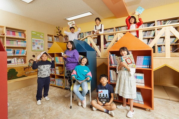뉴스킨 제 24호 희망 도서관 개관.jpg 뉴스킨 제 24호 희망 도서관 개관.jpg