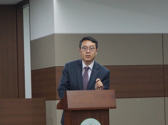 회장 590.JPG