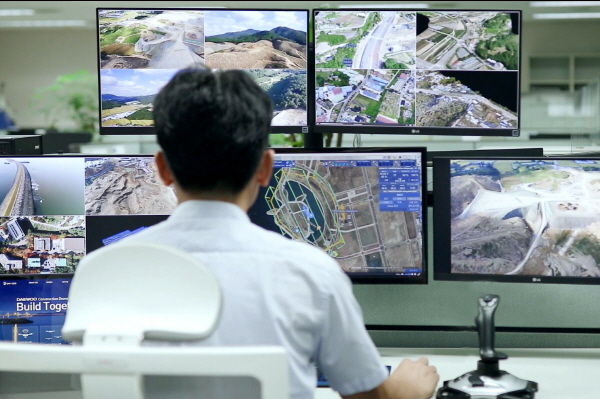 크기변환_대우건설 드론관제시스템 구축 성공 1.jpg 크기변환_대우건설 드론관제시스템 구축 성공 1.jpg