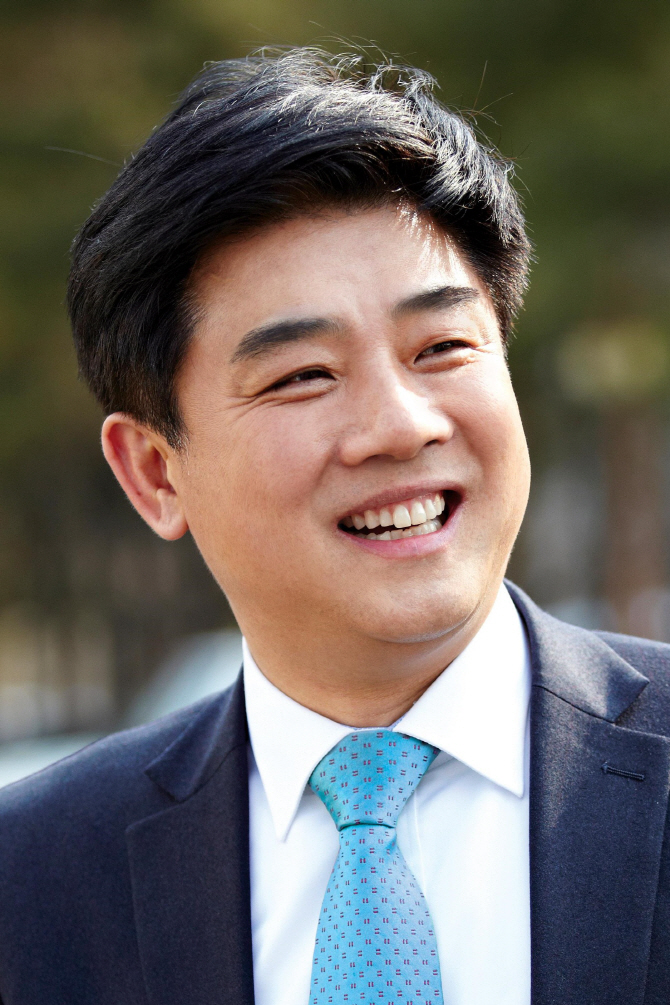 프로필 사진.jpg 프로필 사진.jpg