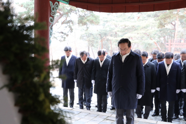 [크기변환]우리금융, 고객신뢰와 혁신으로 1등 종합금융그룹 달성하자 사진 1.JPG