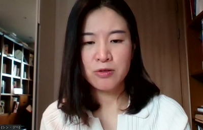 ▲신지혜 교수가 일본의 소비자계약법에 대해 설명하고 있다.