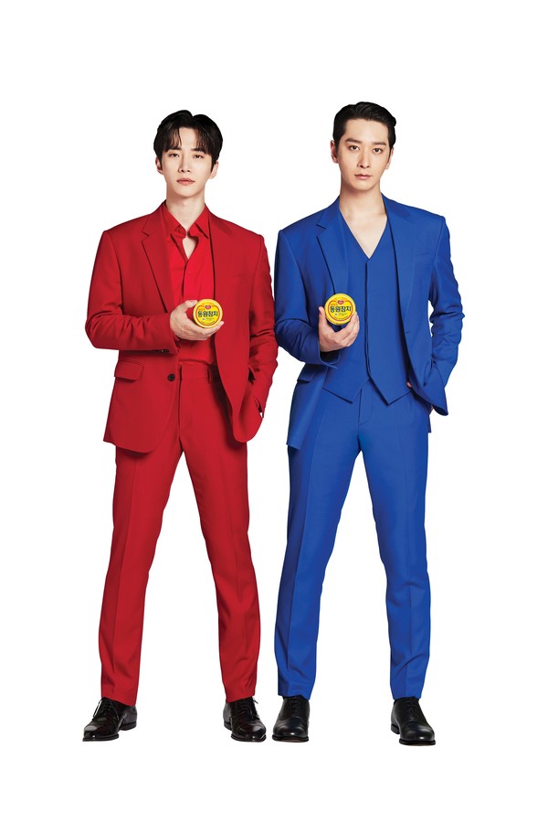 ▲아이돌 그룹 2PM의 준호와 찬성의 프로젝트 그룹인 팀 치치