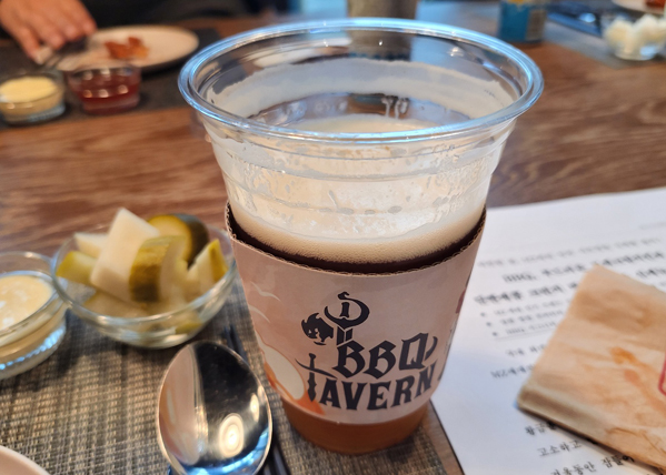 ▲BBQ 매장에서 맛볼 수 있는 인디아 페일 에일(Indian Pale Ale) 생맥주