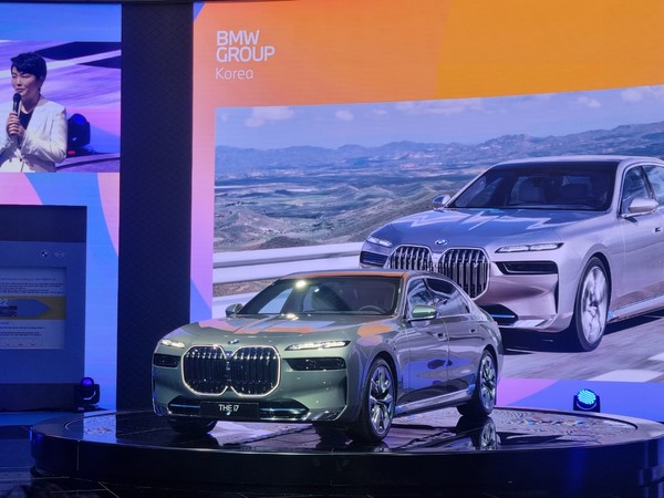 ▲BMW 'i7'