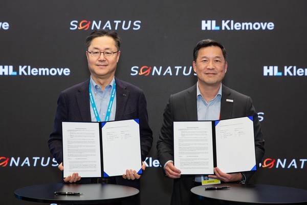 ▲HL클레무브 윤팔주 CEO(왼쪽), 소나투스 제프리 추 CEO(오른쪽).