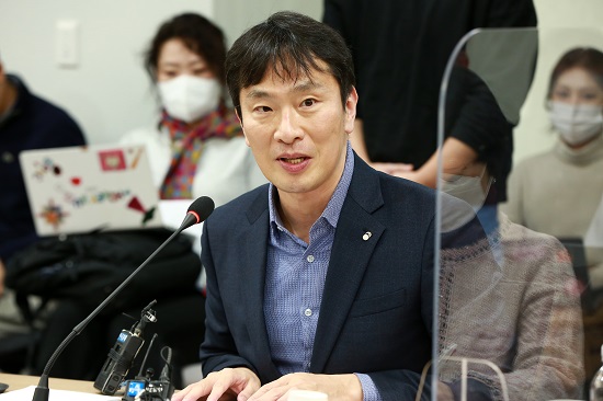 ▲ 이복현 금융감독원장이 16일 오후 열린 가상자산 관련 금융리스크 점검 토론회에서 발언하고 있다.
