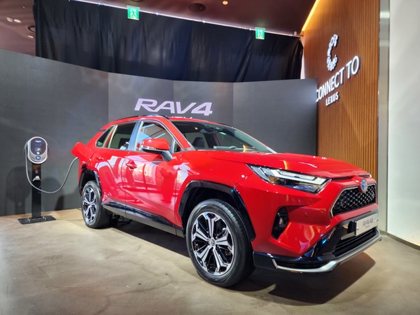 ▲토요타코리아가 올해 첫 전동화 모델인 RAV4 플러그인 하이브리드를 출시했다.