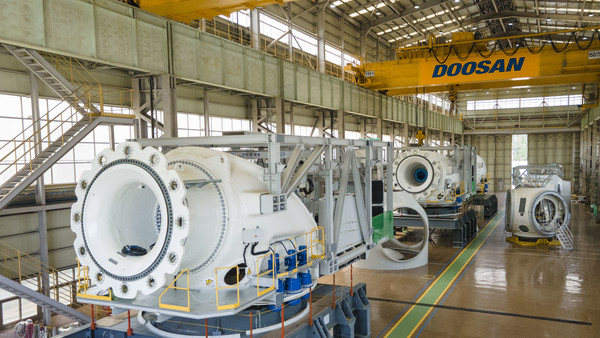 ▲두산에너빌리티는 제주 한림해상풍력단지에 공급할 5.5MW 풍력발전기 나셀 제작을 진행하고 있다.