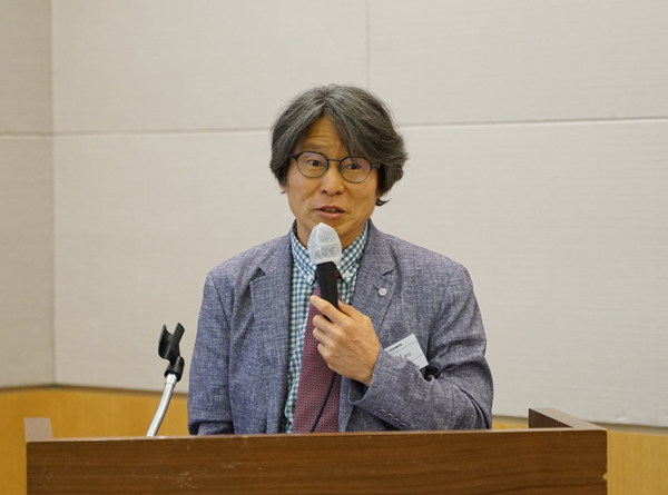 ▲정유신 핀테크산업협회 디지털경제금융연구원 원장이 27일 오후에 열린 '2023 소비자금융포럼'에서 발제하고 있다.