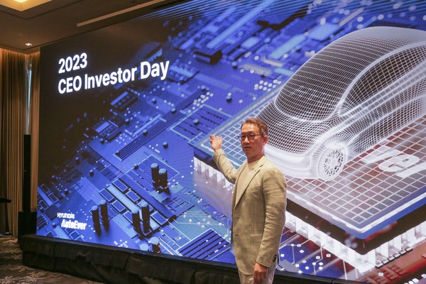 ▲서정식 현대오토에버 대표가 28일 '2023 CEO 인베스터 데이'에서 향후 계획을 발표하고 있다.