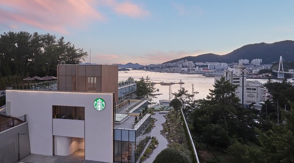 ▲스타벅스 더여수돌산DT점