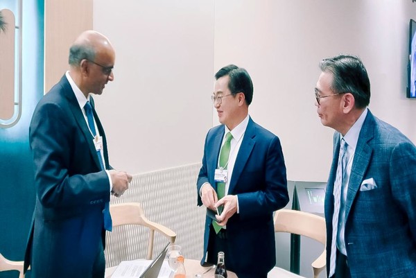 타르만 샨무가라트남 싱가포르 대통령 면담