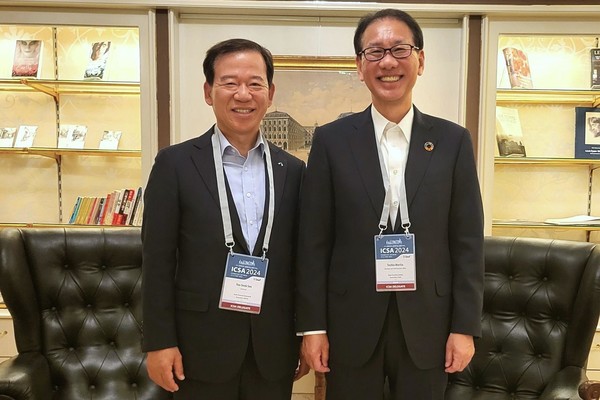 ▲지난 5월 20일 서유석 금융투자협회 회장(왼쪽)과 토시오 모리타 일본증권업협회 회장이 만나 자본시장 활성화에 대한 간담회를 가졌다.