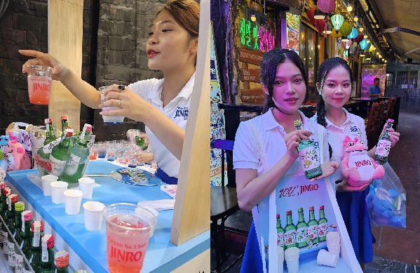 ▲맥주거리에서 여러 음료와 혼합한 소주 시음행사(왼쪽)와 두꺼비 인형과 함께 업소를 도는 프로모션이 진행됐다