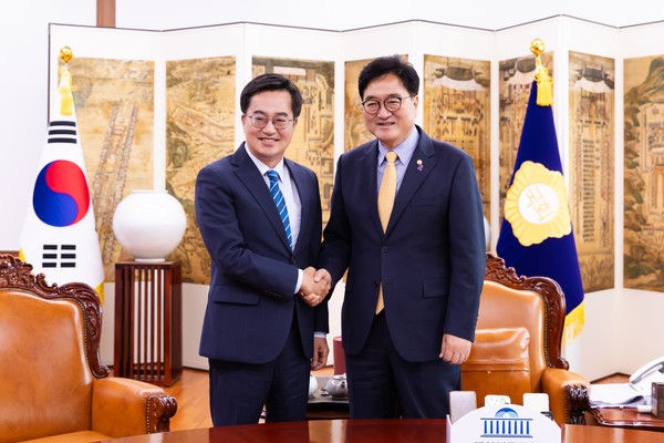 김동연 경기도지사(왼쪽), 우원식 국회의장